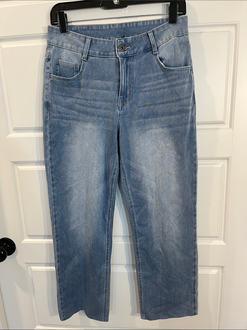 Halara cropped raw edge jeans medium